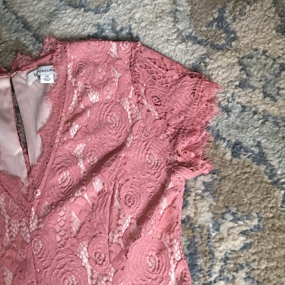 Francesca's geo pink v neck romper - Picture 3 of 9